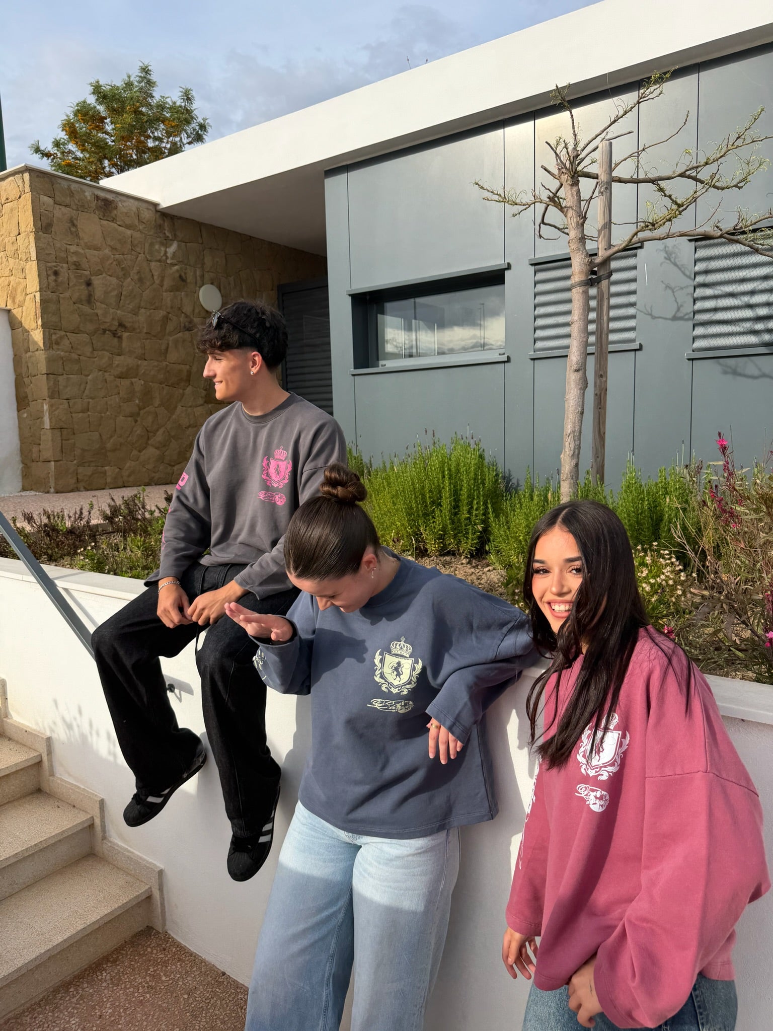 Bloyin Studios Longsleeve